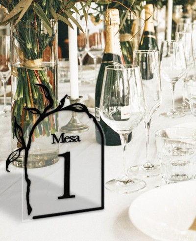 Números de mesa de casamento de madeira com oliveira