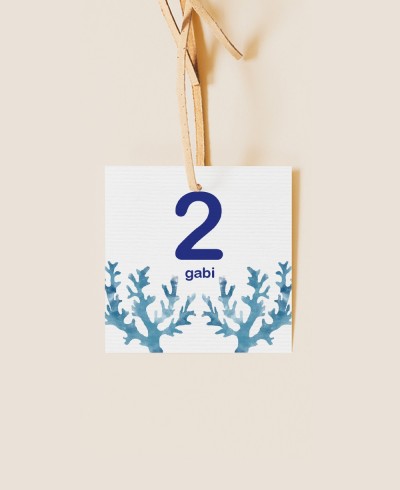 Etiqueta cuadrada para cumpleaños mar