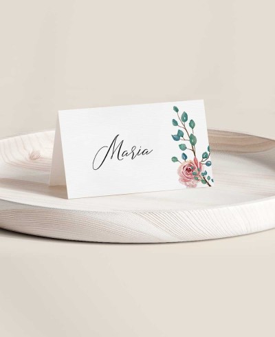 Espaço reservado dobrado para casamentos de eucalipto e rosas