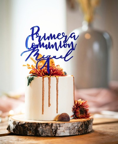 Visão geral personalizado primeiro bolo de comunhão