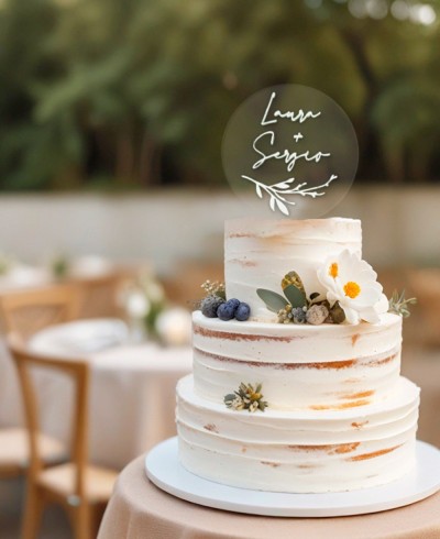 Vue d’ensemble cake topper personnalisé avec des noms