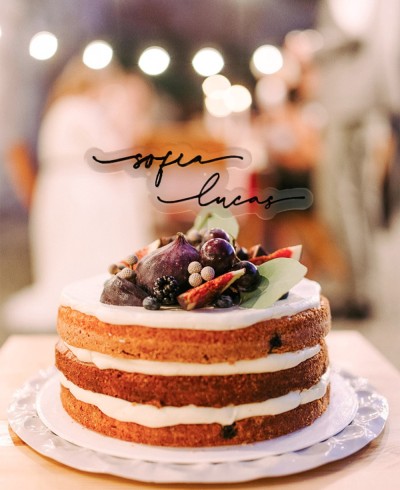 Visão geral topo de bolo personalizado com nomes