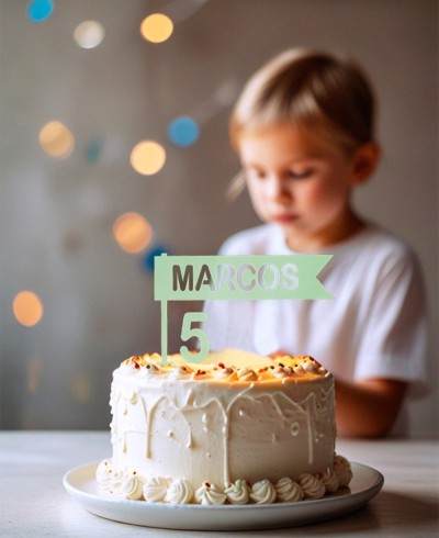 Vue d’ensemble Cake Topper personnalisé avec l’âge et le nom