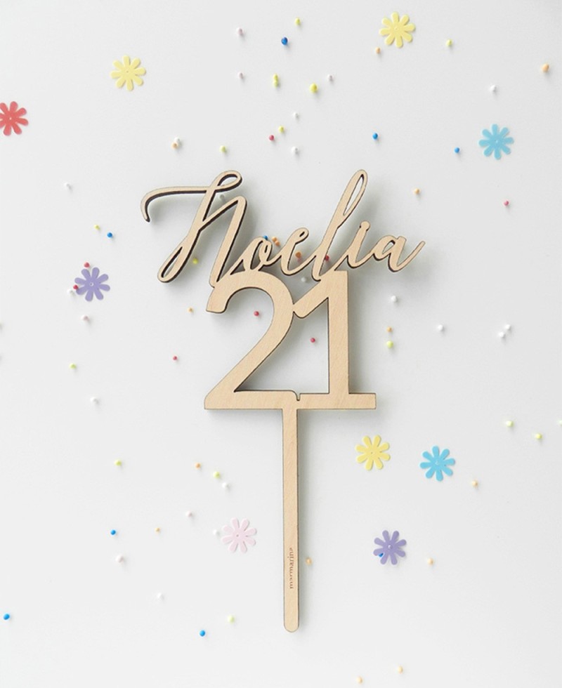 Topper do bolo da vista superior para o aniversário