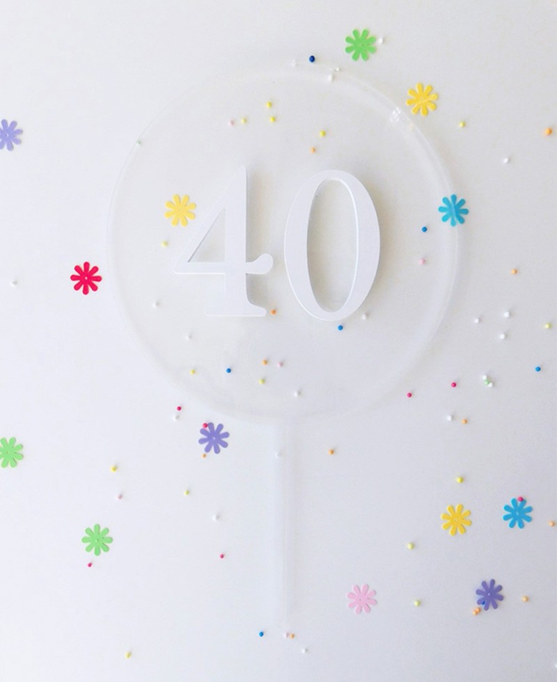 Vue de dessus cake topper pour l’anniversaire