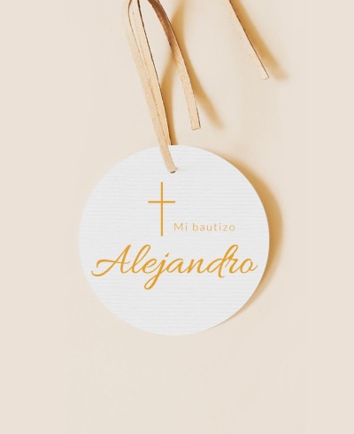 Etiqueta redonda para detalhes de batizado pomba clássica