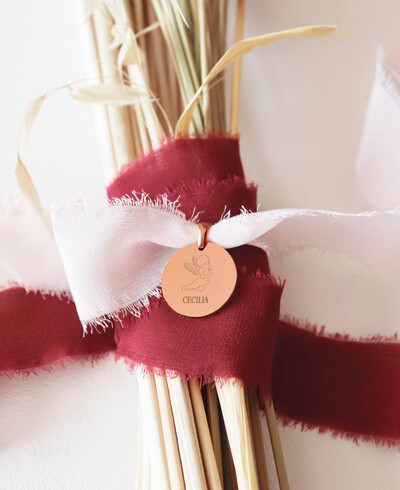 Medallas personalizables para detalles de boda elegantes