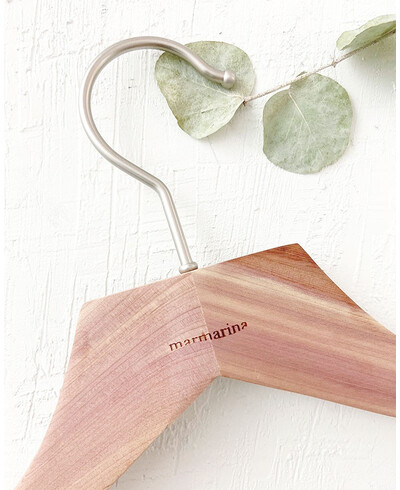 percha bodas cedro nombre fecha