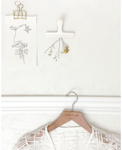 Zedernholz Kleiderbügel Namen Datum Hochzeiten