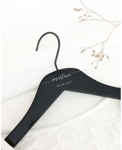 percha negra nombre fecha bodas