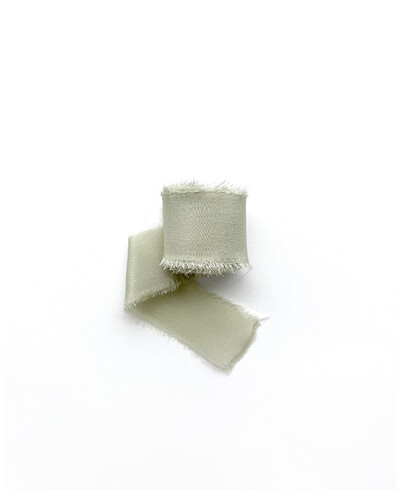 Laço de seda verde oliva