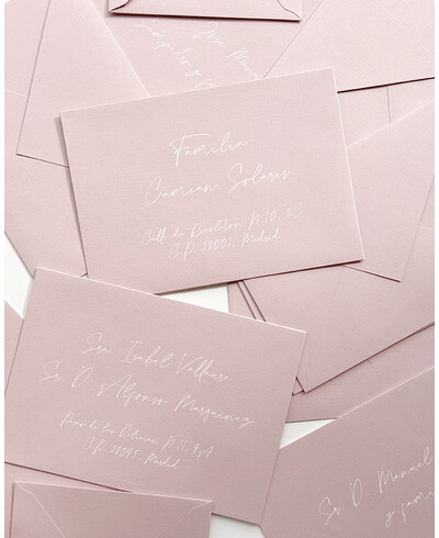 Exclusive handmade envelopes for events