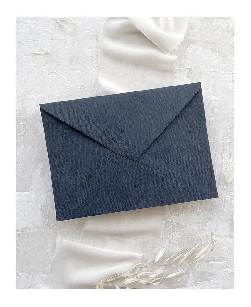 Busta blu scuro fatta a mano di alta qualità