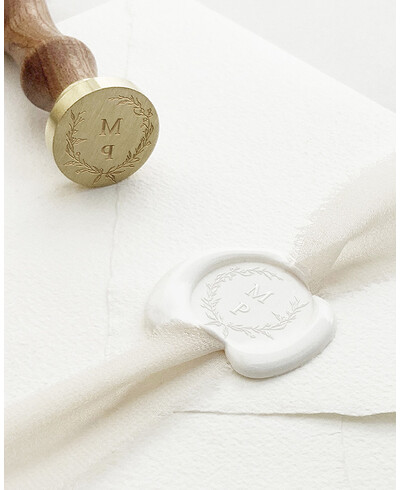 Sello de lacre adhesivo personalizado con las iniciales