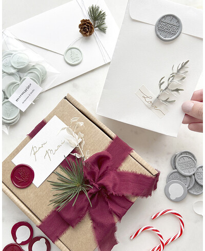 Lacre adhesivo para decoración en navidades