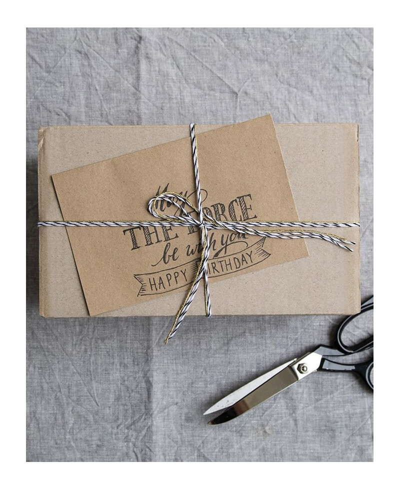 Corda in bianco e nero per regali