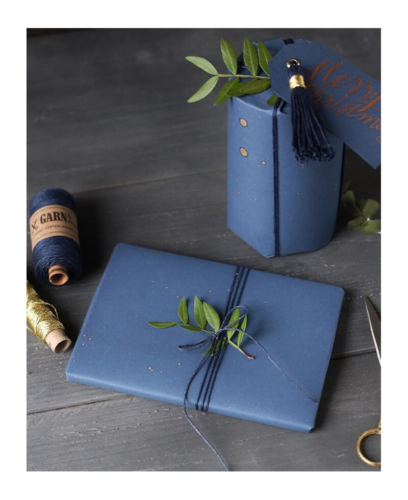 Corde bleu marine pour emballer les cadeaux
