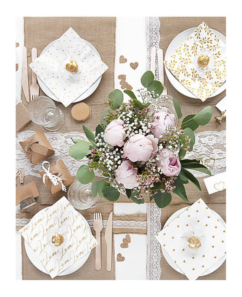 Cubiertos de madera para celebraciones