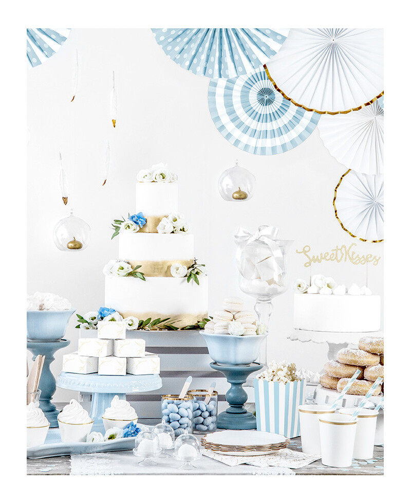 Cute gold paper cups for parties