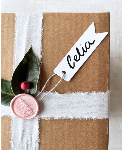 Étiquette cadeau blanche fine