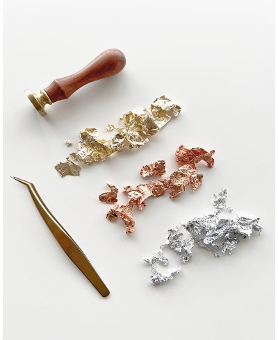 Aluminium flakes in gold, silver and copper tones